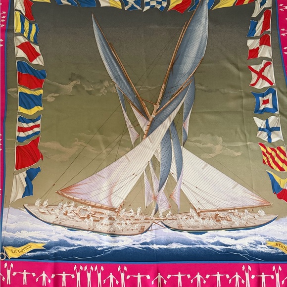 Hermès EN COURSE Silk Scarf. - Picture 15 of 16